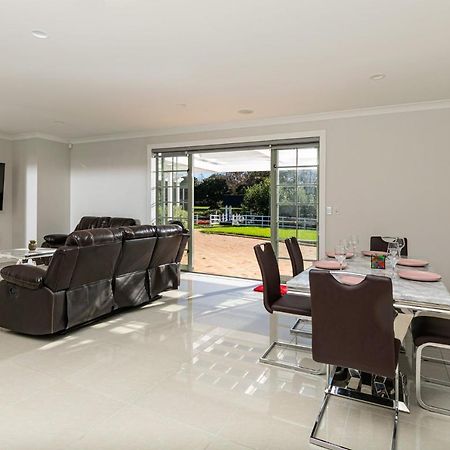 A Majestic Slice Of Heaven Villa Karaka Exterior foto